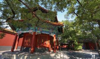 北京郊区最大的寺院是 北京郊区最大的寺院是